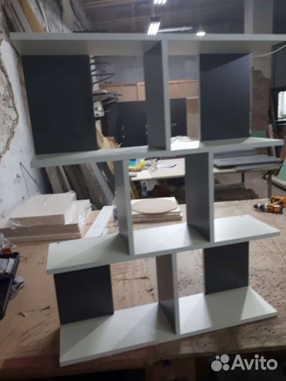 Полка настенная навесная