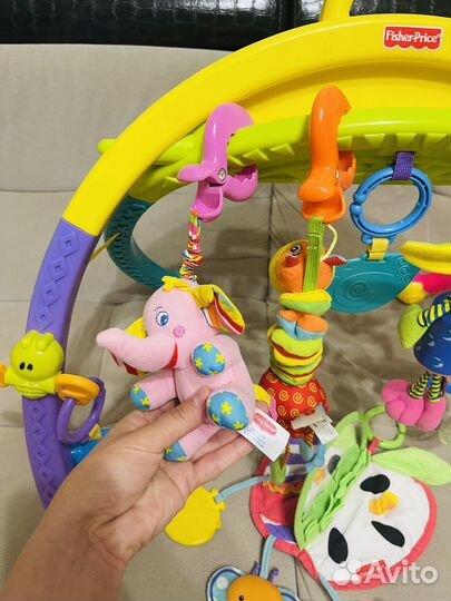 Развивающие игрушки и подвески tinylove