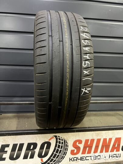 Michelin Pilot Sport 4 245/45 R17 99Y