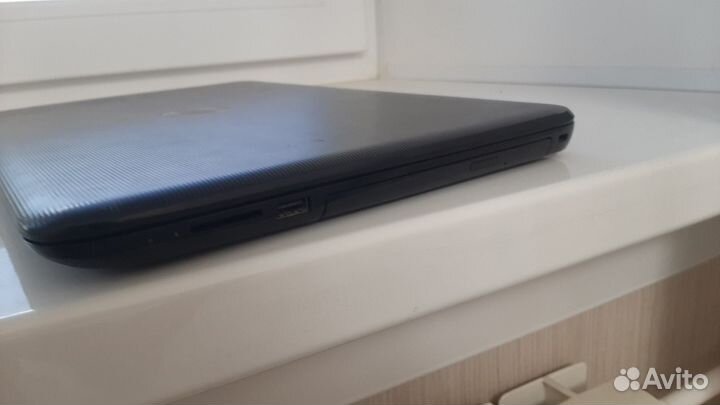 Ноутбук HP 15-ba579ur