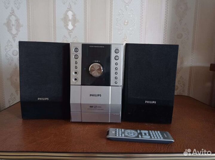 Музыкальный центр philips