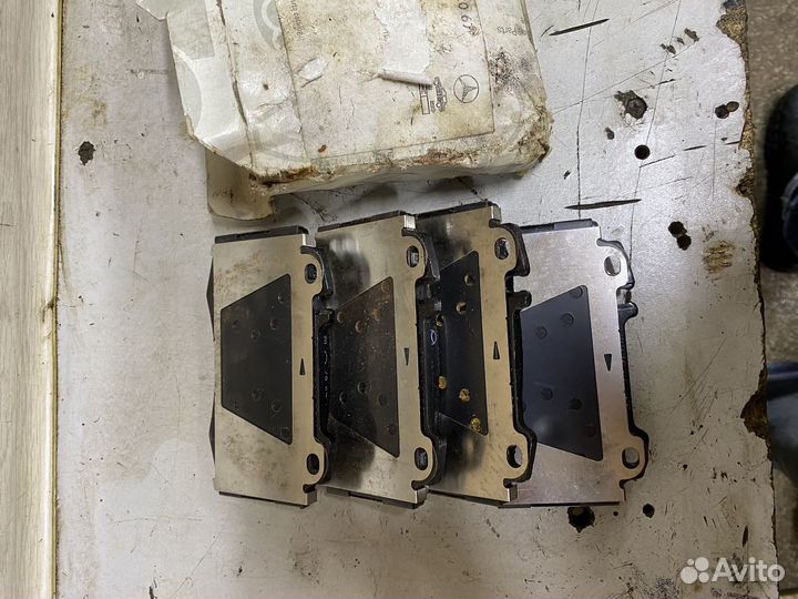 Колодки Mercedes benz S-Class (W220)