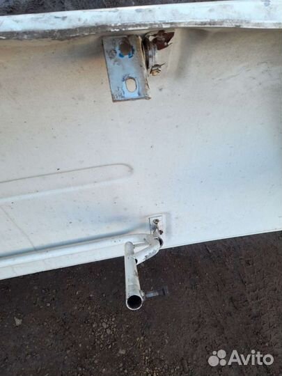 Спойлер мерседес 814