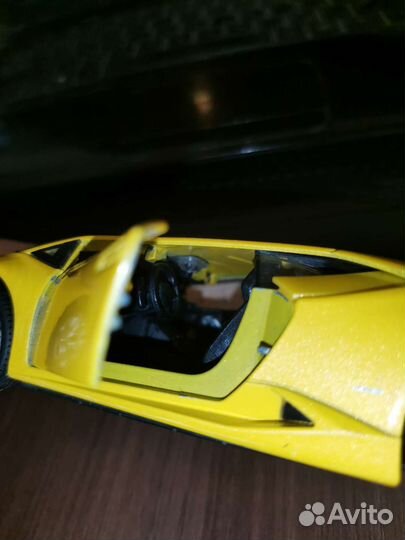 Машинка lamborghini maisto 1:24 игрушка