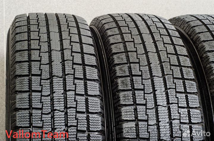 Yellow Hat Ice Frontage 165/70 R14 81Q