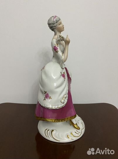 Статуэтка Девушка с веером Royal Dux Чехословакия
