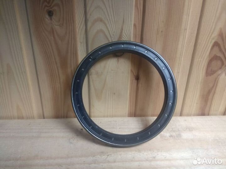 Сальник бортовой 47703(047703) Карраро на Volvo bl