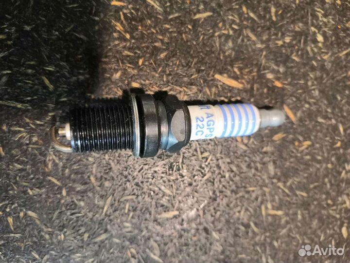 Свеча зажигания Ford