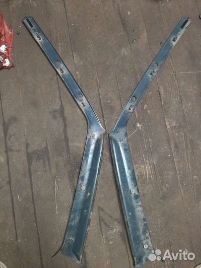 Накладки на передние стойки Паджеро 2