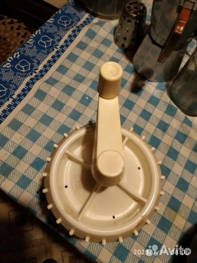 Миксер для взбивания крема