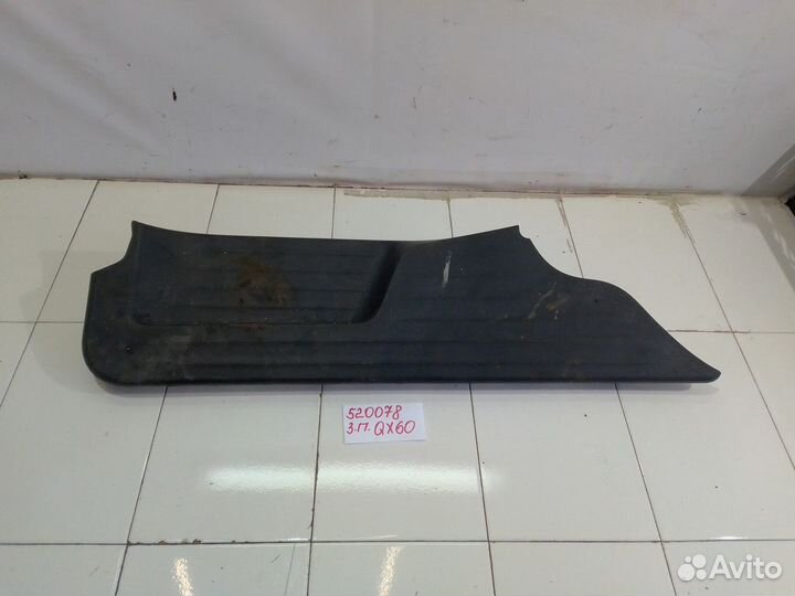 Накладка порога задняя правая (Infiniti QX60)