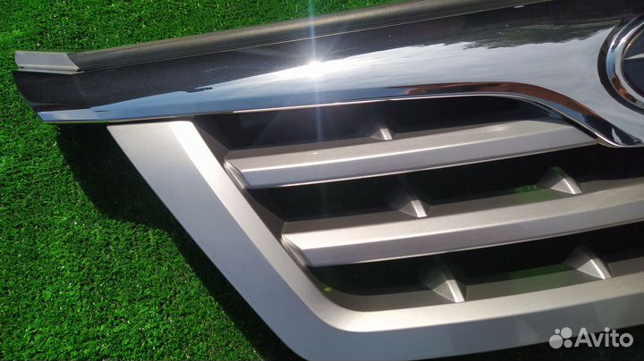 Решетка радиатора Subaru Impreza XV 2010-2011