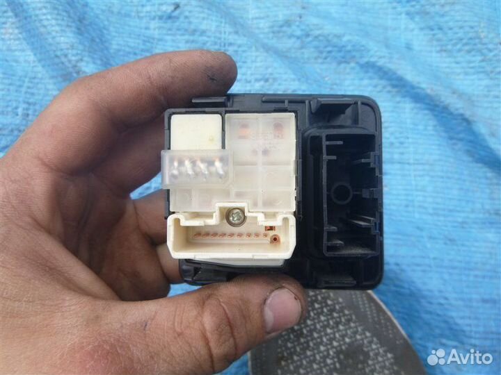 Блок управления зеркалами Toyota Harrier ACU30