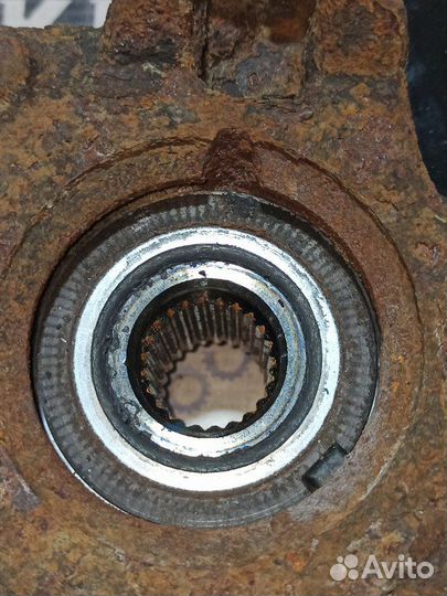 Кулак поворотный передний левый Renault Logan 2