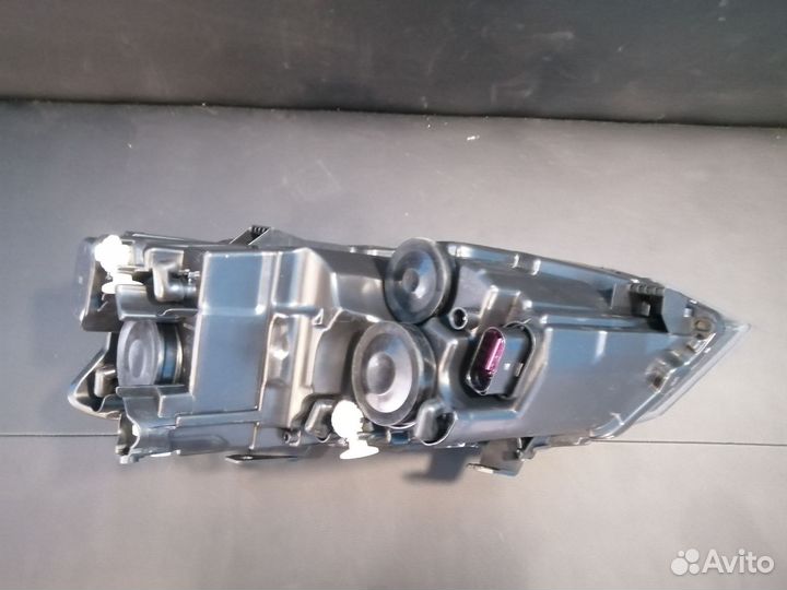 Фара Volkswagen Polo