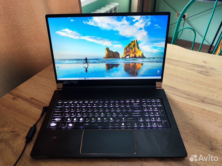 Мощный деловой, игровой ноутбук MSI GS75 9SE-837RU