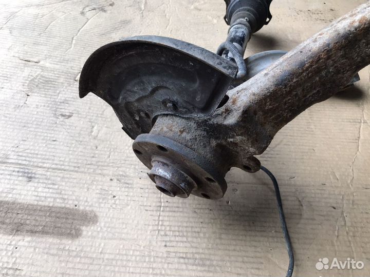Привод передний левый Ауди А4 Б5 (565)