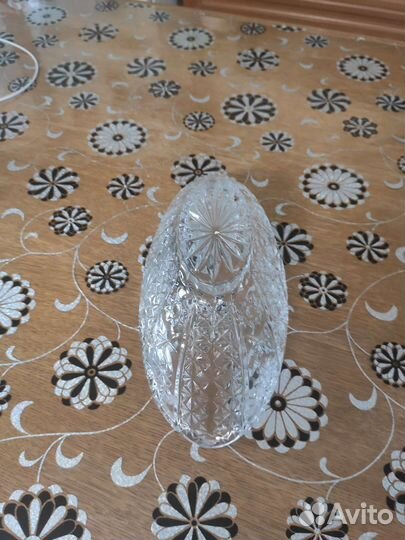 Хрустальная ваза