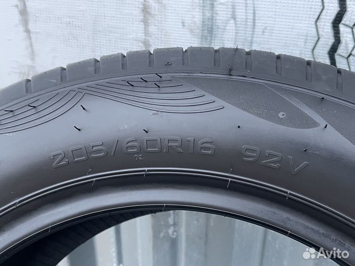 Delmax UltimaPro UP1 205/60 R16 92V