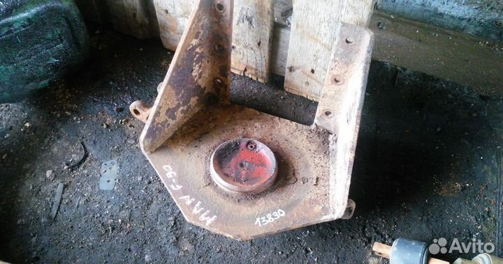 Площадка подушки верхняя MAN F90