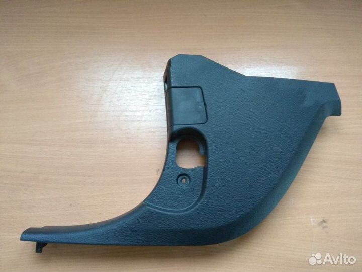 Обшивка стойки Bmw X1 E84 2009-2014