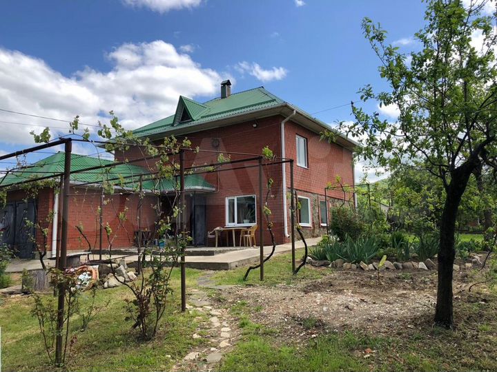 Дом 160 м² на участке 7,5 сот.