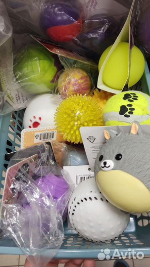 Игрушки для кошек и собак