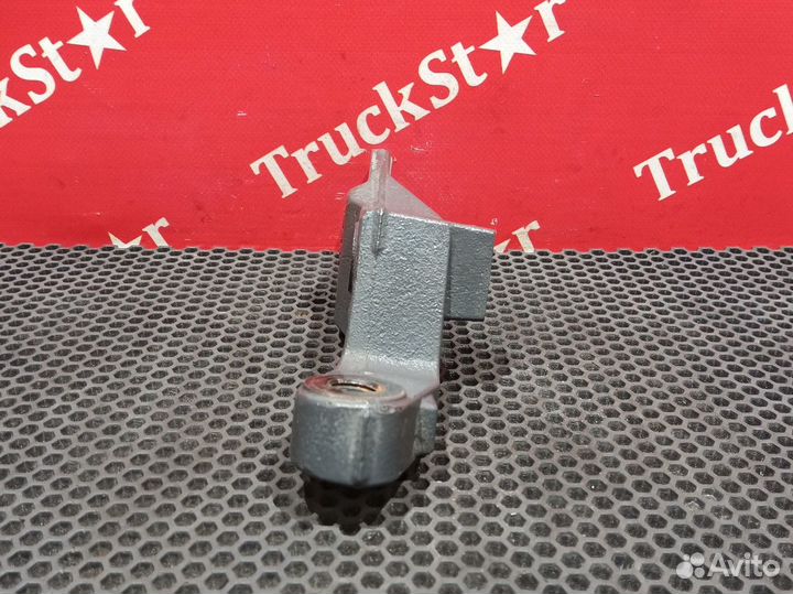 Кронштейн торсиона кабины правый 2019г