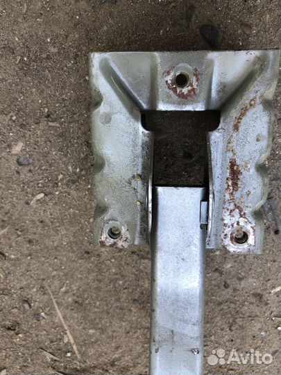 Петля крышки багажника ниссан альмера классик пара