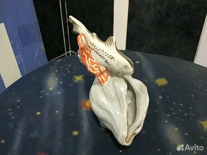 Статуэтка - пепельница Дулево