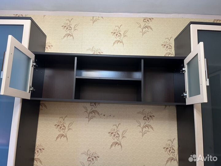 Стенка в гостиную со шкафом