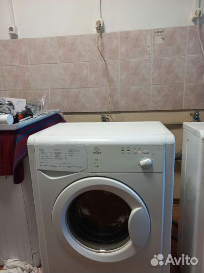 Стиральная машина indesit