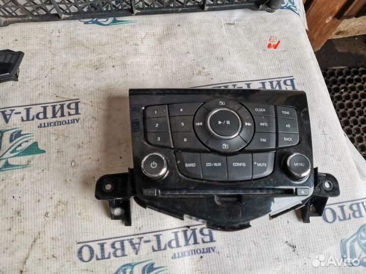 Блок управления магнитолой, радио Chevrolet Cruze