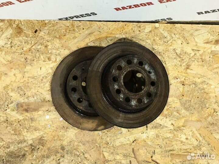 Диск тормозной задний Skoda Octavia A7