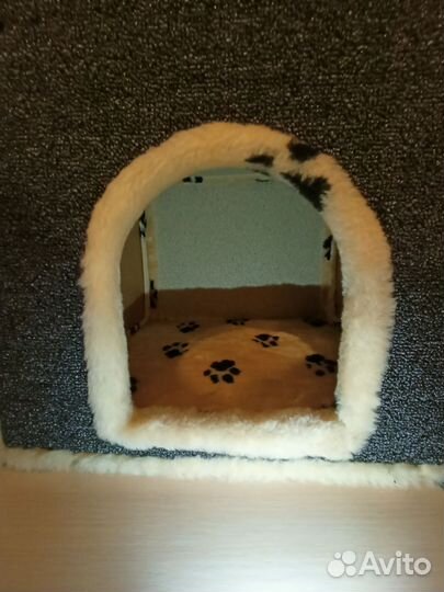 Домик для кошки с когтеточкой