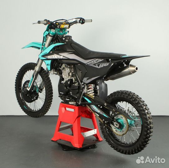 Мотоцикл Avantis A6 черно-голубой