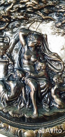 Барельеф гипсовый. Элемент декора