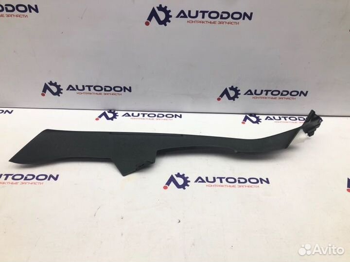 Обшивка арки колеса задняя левая Mercedes C-Class