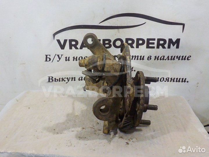 Кулак поворотный передний правый Nissan X-Trail