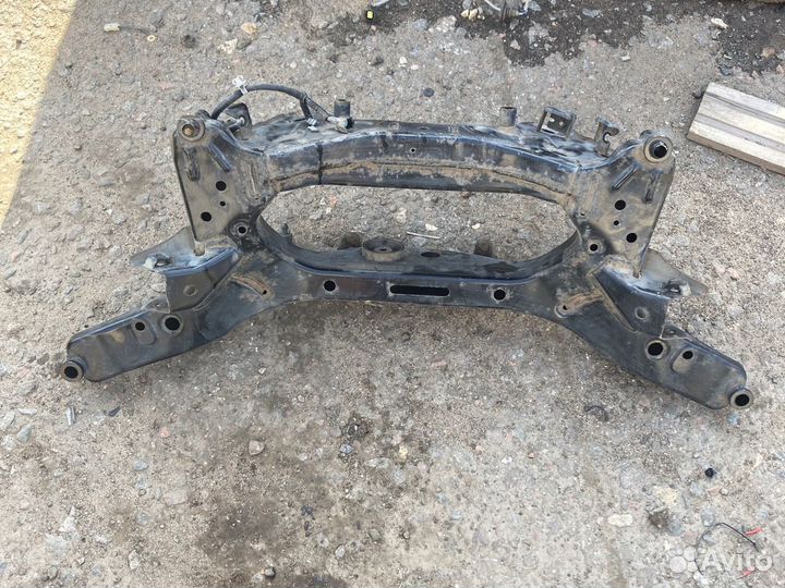 Задний подрамник nissan x-trail t31