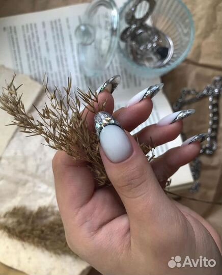 Наращивание ногтей