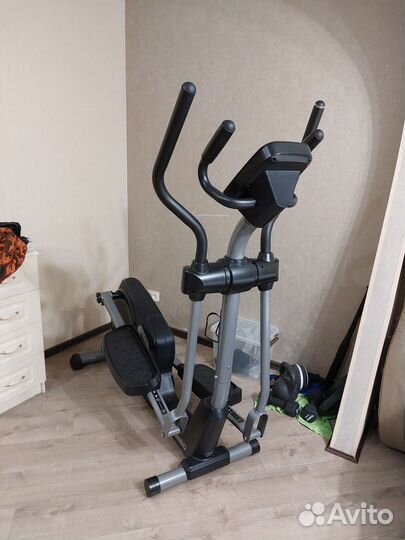 Эллиптический тренажер torneo c540