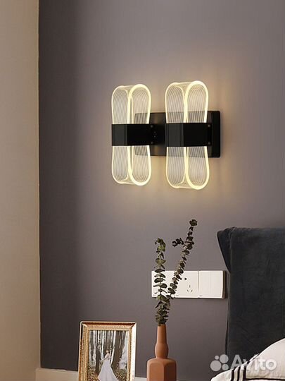 Светодиодный акриловый светильник бра настенный