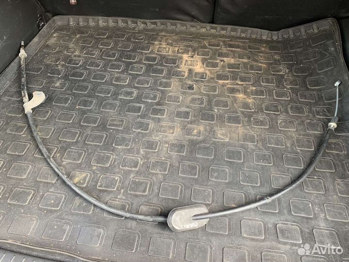 Тросс на ручник левый