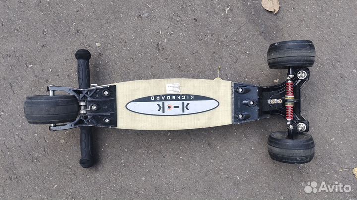 Самокат Micro Kickboard Monster