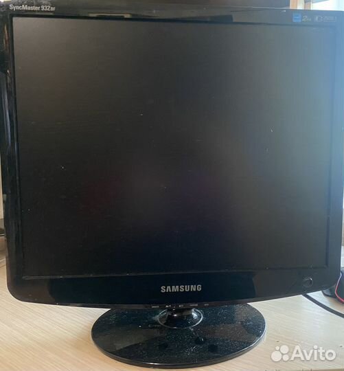 Монитор Samsung