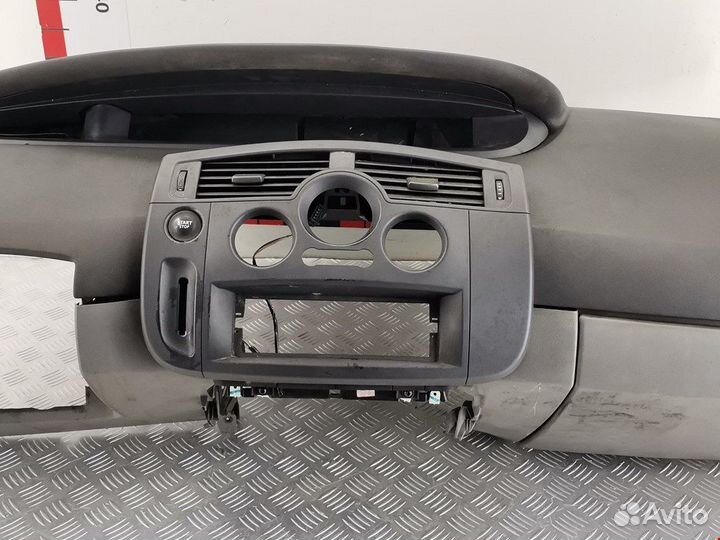 Торпедо (панель передняя) для Renault Scenic 2