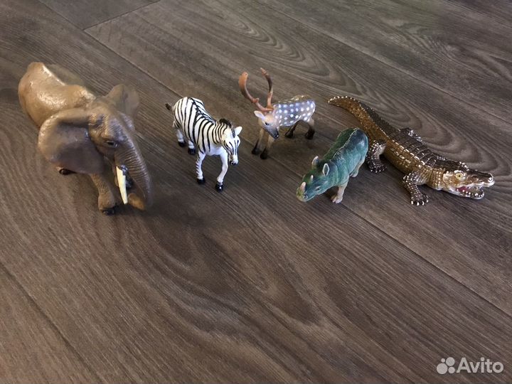 Игровые наборы и фигурки