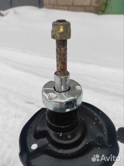 Стойка передняя Ваз 1119 Калина левая