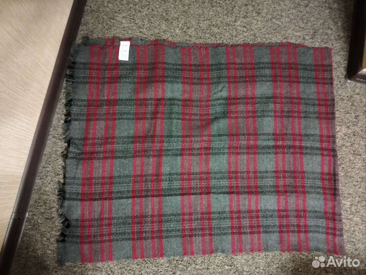 Теплые шарфы Dolce & Gabbana